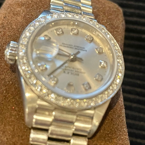 ROLEX Ladies President Platinum with Diamond Bezel - Picture 6 of 14